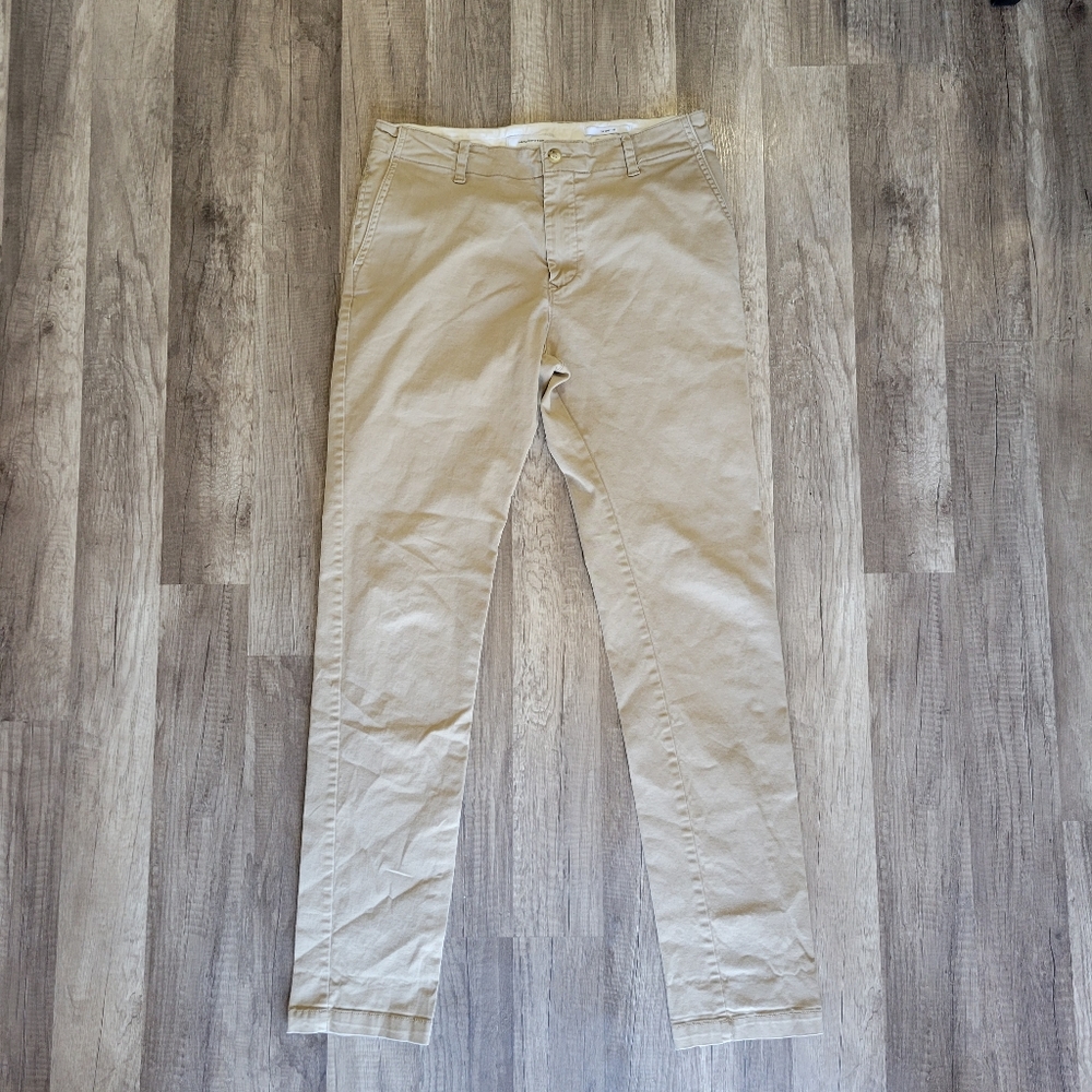 Urban Outfitters Khaki Pants - Picture 2 of 4